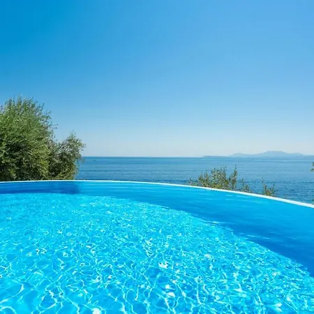 Villa Petros *