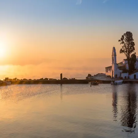 Petros فيلة Katávolos