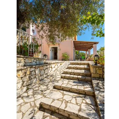 Villa Petros Katavolos
